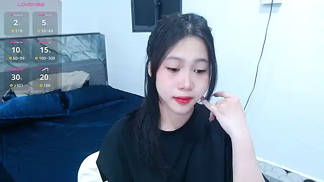 Lin SiYee online show from 11/23/25, 09:03