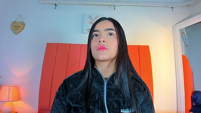 valen rose0 online show from 09/18/25, 12:08