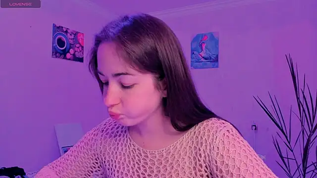 Snapshot of cClandesTina chatting on 09/30/25, 06:47 cClandesTina online show from 09/30/25, 06:47