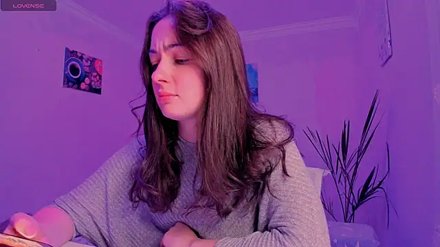 Snapshot of cClandesTina chatting on 09/26/25, 09:43 cClandesTina online show from 09/26/25, 09:43