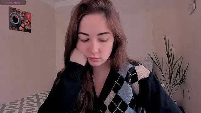 cClandesTina online show from 11/20/25, 12:06