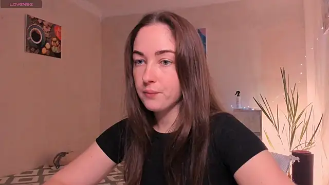 cClandesTina online show from 11/18/25, 07:50