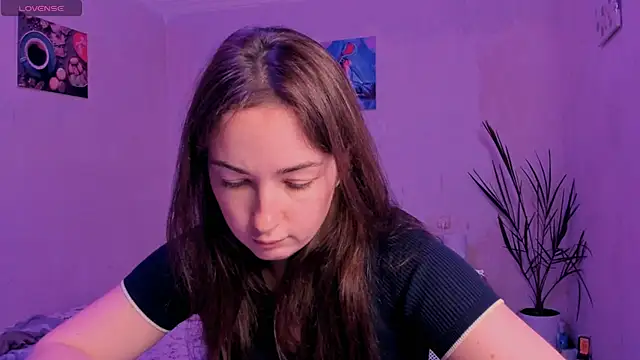 Snapshot of cClandesTina chatting on 10/11/25, 03:46 cClandesTina online show from 10/11/25, 03:46