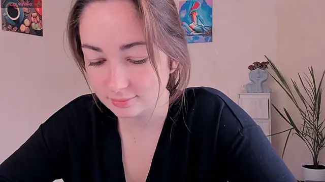 Snapshot of cClandesTina chatting on 10/26/25, 09:20 cClandesTina online show from 10/26/25, 09:20