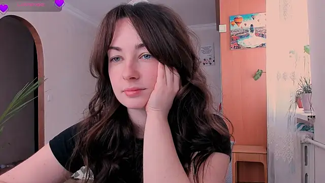 cClandesTina online show from 02/11/26, 12:05