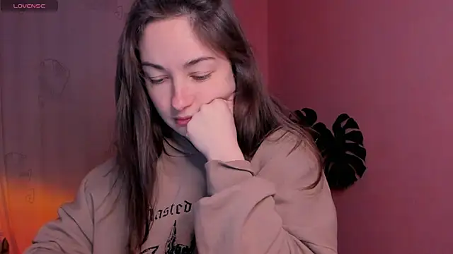 Snapshot of cClandesTina chatting on 03/16/25, 09:26 cClandesTina online show from 03/16/25, 09:26