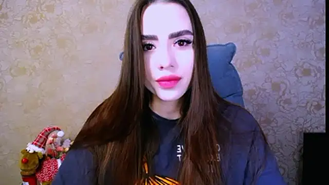  your fantasy girl online show from 01/12/26, 10:11