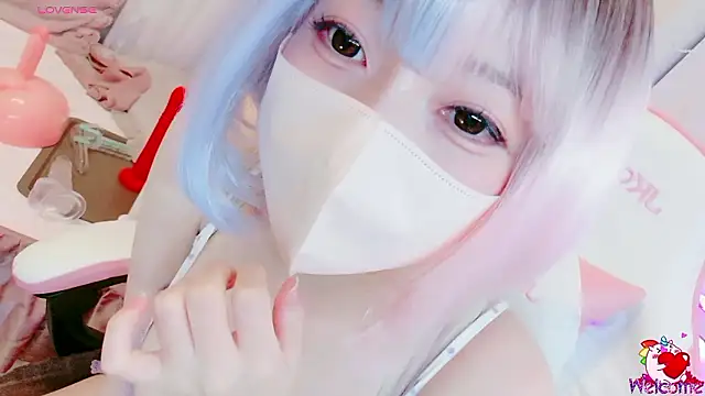 yuayua854 online show from 04/18/26, 01:24