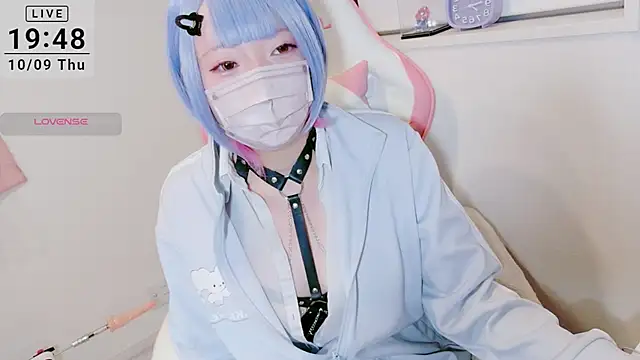 yuayua854 online show from 10/09/25, 10:49