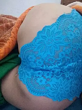 Snapshot of Haralushiaaa chatting on 02/22/26, 10:44 Haralushiaaa online show from 02/22/26, 10:44