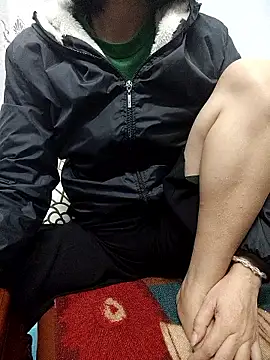 Snapshot of Haralushiaaa chatting on 01/18/26, 12:58 Haralushiaaa online show from 01/18/26, 12:58