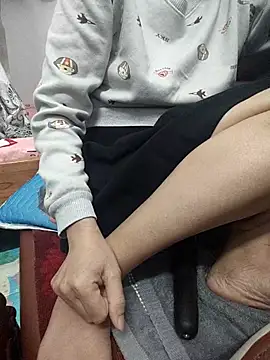 Snapshot of Haralushiaaa chatting on 02/03/26, 02:53 Haralushiaaa online show from 02/03/26, 02:53