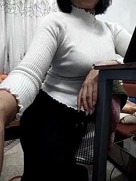 Haralushiaaa online show from 11/23/25, 03:22