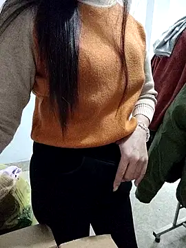 Haralushiaaa online show from 10/25/25, 02:11