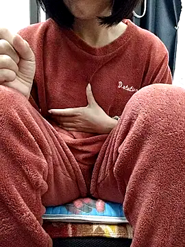 Snapshot of Haralushiaaa chatting on 01/10/26, 01:23 Haralushiaaa online show from 01/10/26, 01:23