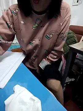 Haralushiaaa online show from 11/29/25, 01:17