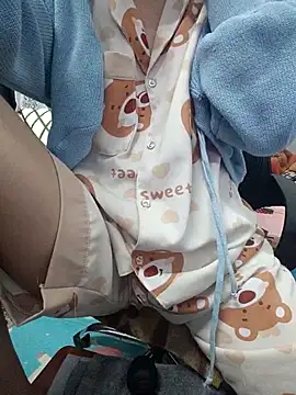 Snapshot of Haralushiaaa chatting on 02/05/26, 03:08 Haralushiaaa online show from 02/05/26, 03:08