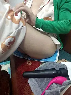 Snapshot of Haralushiaaa chatting on 02/01/26, 01:15 Haralushiaaa online show from 02/01/26, 01:15