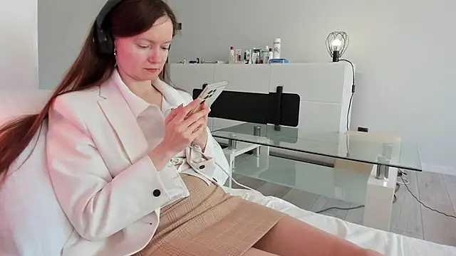 Your Librarian online show from 12/17/25, 11:37