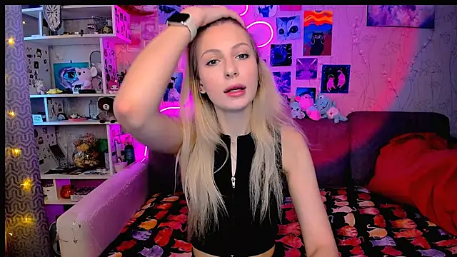 Snapshot of Maria_Hunt chatting on 01/24/25, 03:00 Maria Hunt online show from 01/24/25, 03:00