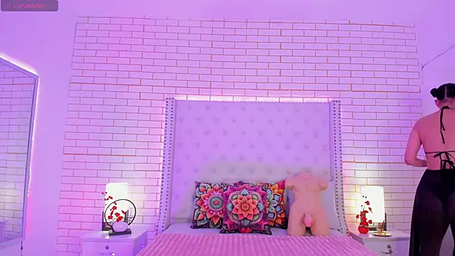 Coco Balenciaga  online show from 04/09/26, 11:38