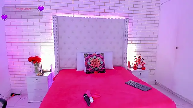 Coco Balenciaga  online show from 05/09/26, 11:35