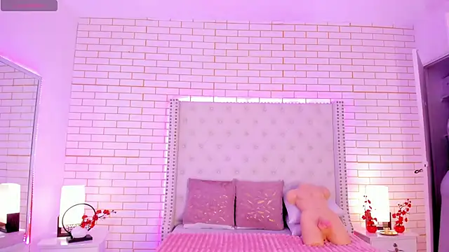 Coco Balenciaga  online show from 04/06/26, 11:33