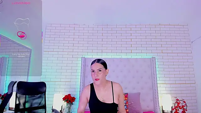 Snapshot of Coco_Balenciaga_ chatting on 07/16/26, 12:02 Coco Balenciaga online show from 07/16/26, 12:02