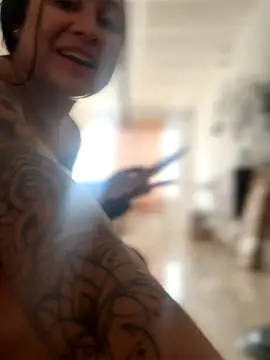 Pretty Isadora online show from 11/06/25, 06:56