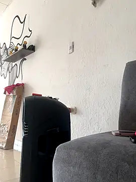 Pretty Isadora online show from 11/11/25, 07:19