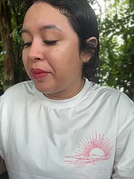 Pretty Isadora online show from 02/15/26, 04:28