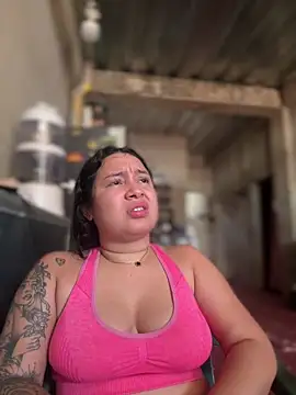 Pretty Isadora online show from 04/11/26, 08:01