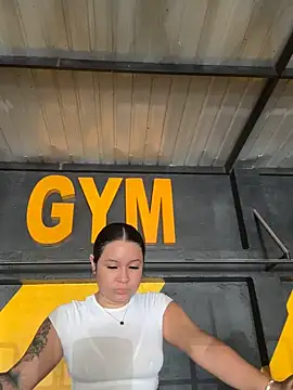 Pretty Isadora online show from 11/14/25, 06:00