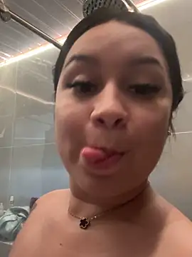 Pretty Isadora online show from 01/15/26, 08:45