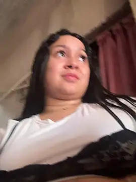 Pretty Isadora online show from 04/06/26, 09:27