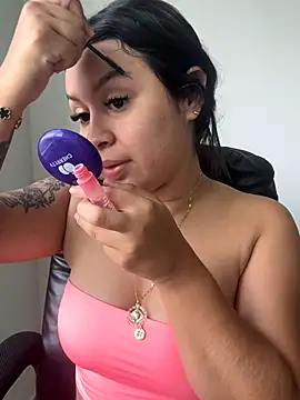 Pretty Isadora online show from 01/08/26, 06:36