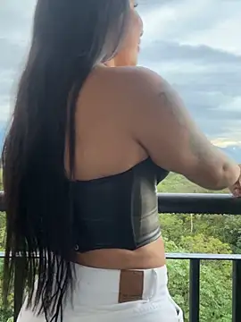 Pretty Isadora online show from 12/04/25, 09:03