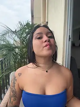 Pretty Isadora online show from 03/13/26, 10:26