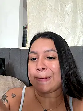 Pretty Isadora online show from 11/10/25, 08:58