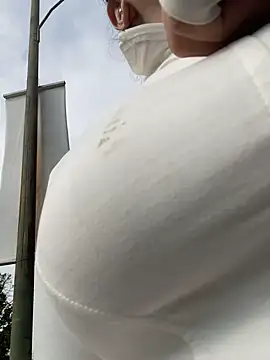 Pretty Isadora online show from 02/05/26, 02:13