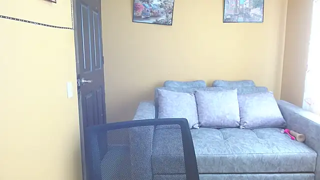 Kerly Lopez online show from 01/20/25, 06:53