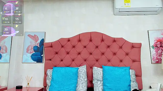 Snapshot of ThyaraJhons chatting on 11/18/25, 11:57 ThyaraJhons online show from 11/18/25, 11:57