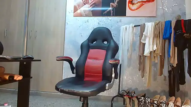 Samantabrown  online show from 02/16/26, 11:20