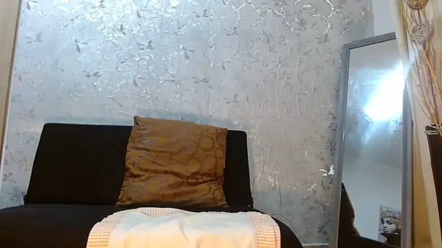 Samantabrown  online show from 11/27/25, 11:32