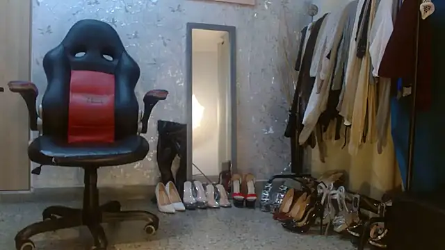 Samantabrown  online show from 04/11/26, 11:14