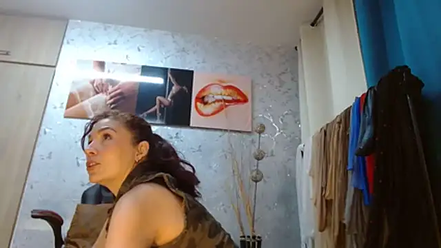 Samantabrown  online show from 02/04/26, 11:16