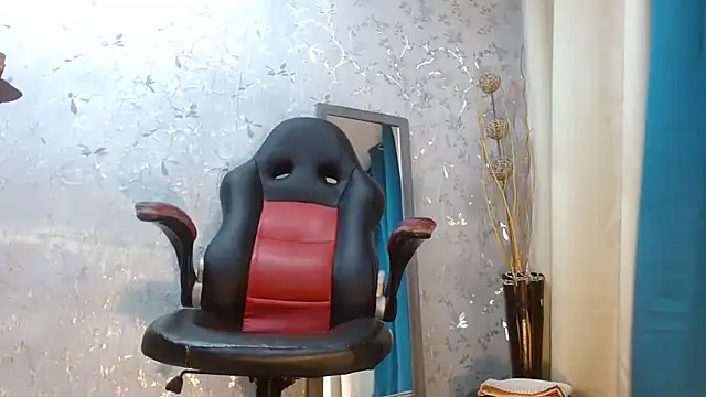 Samantabrown  online show from 11/20/25, 11:11