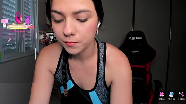 ivyy scott online show from 10/20/25, 03:01