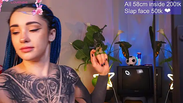 Snapshot of EvaCanton chatting on 07/01/26, 02:45 EvaCanton online show from 07/01/26, 02:45