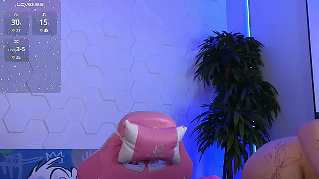 EvaCanton online show from 02/17/25, 03:33